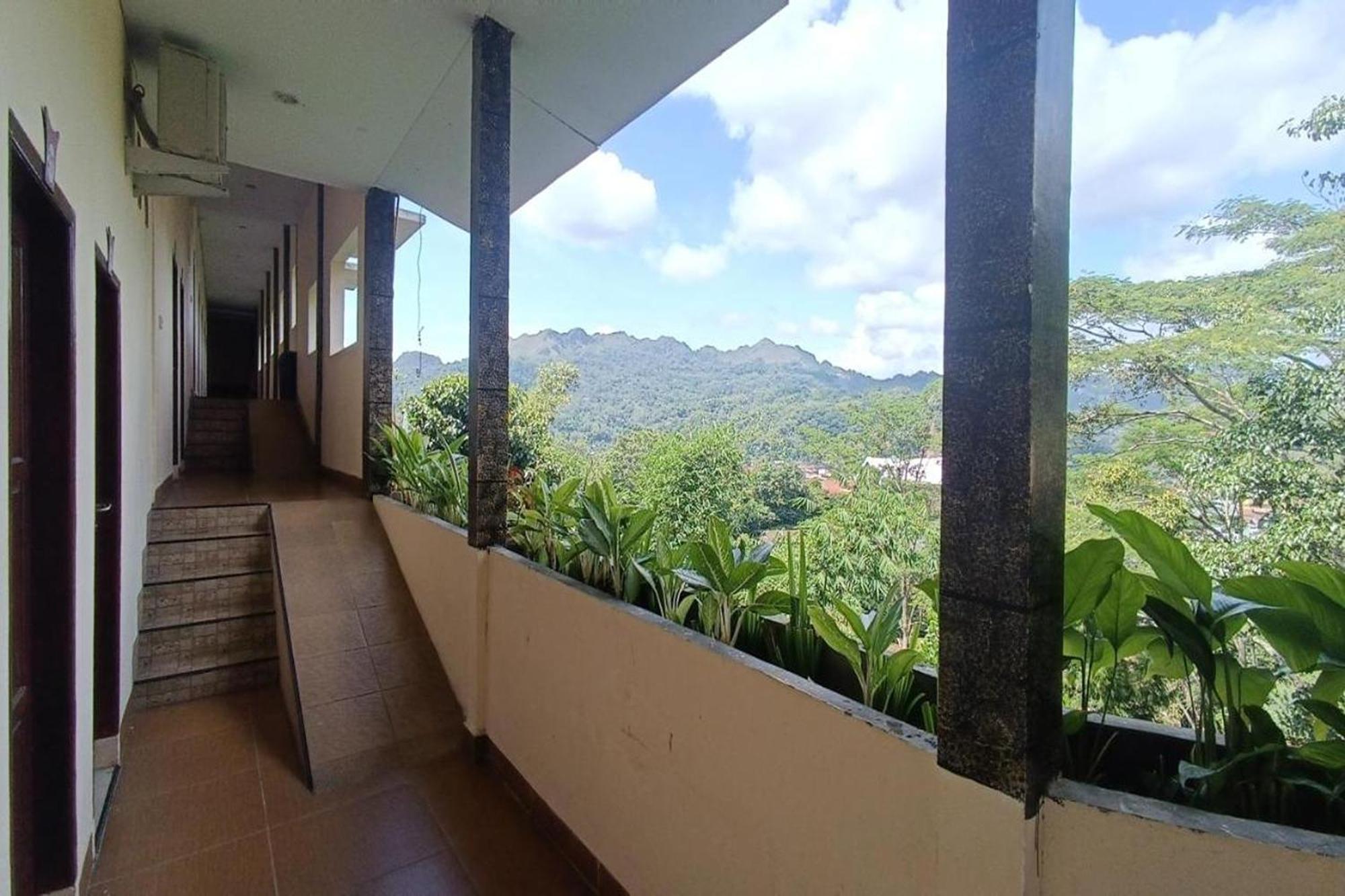 Hotel Manggasa Makale Exterior photo