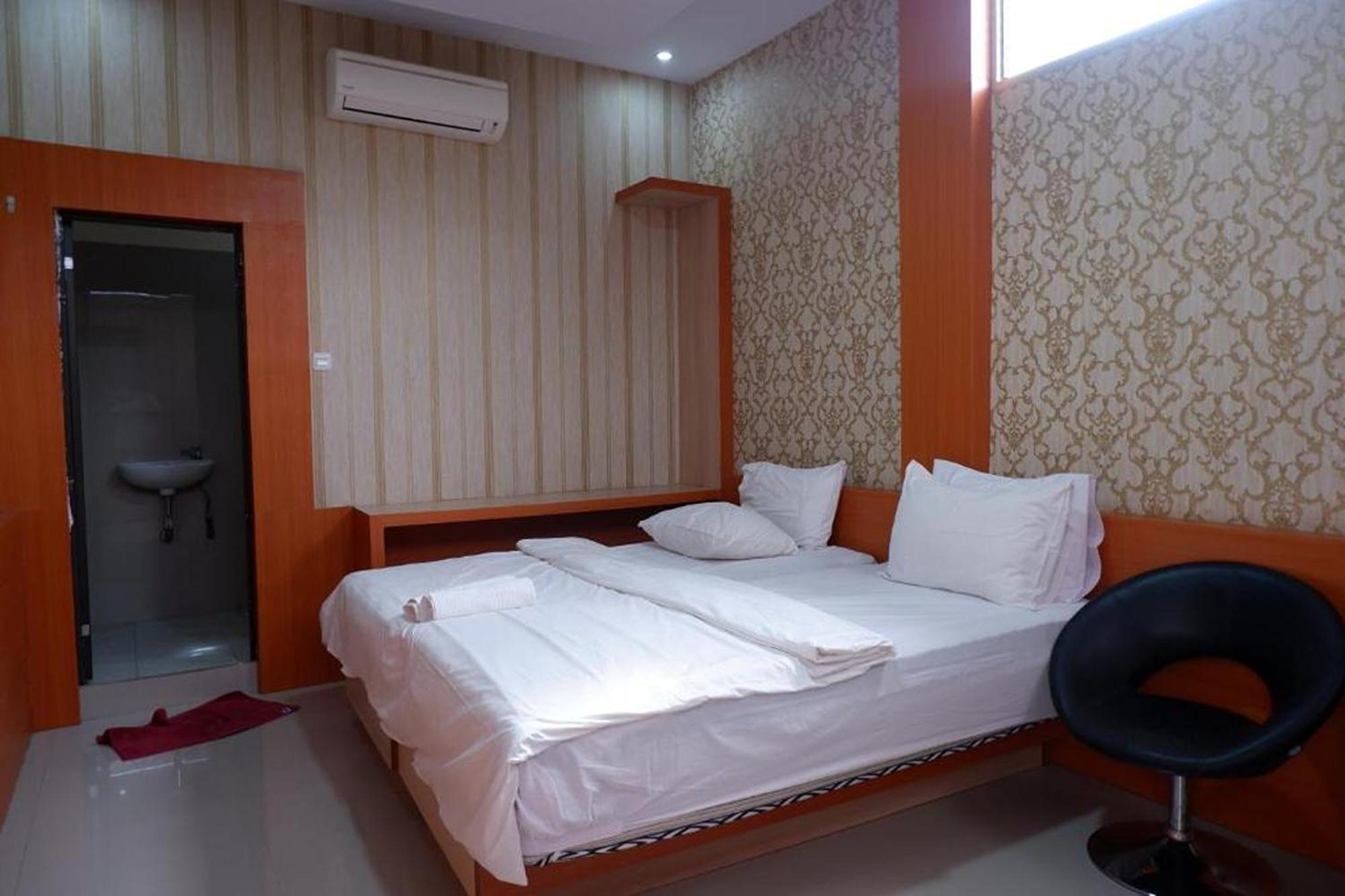 Hotel Manggasa Makale Exterior photo