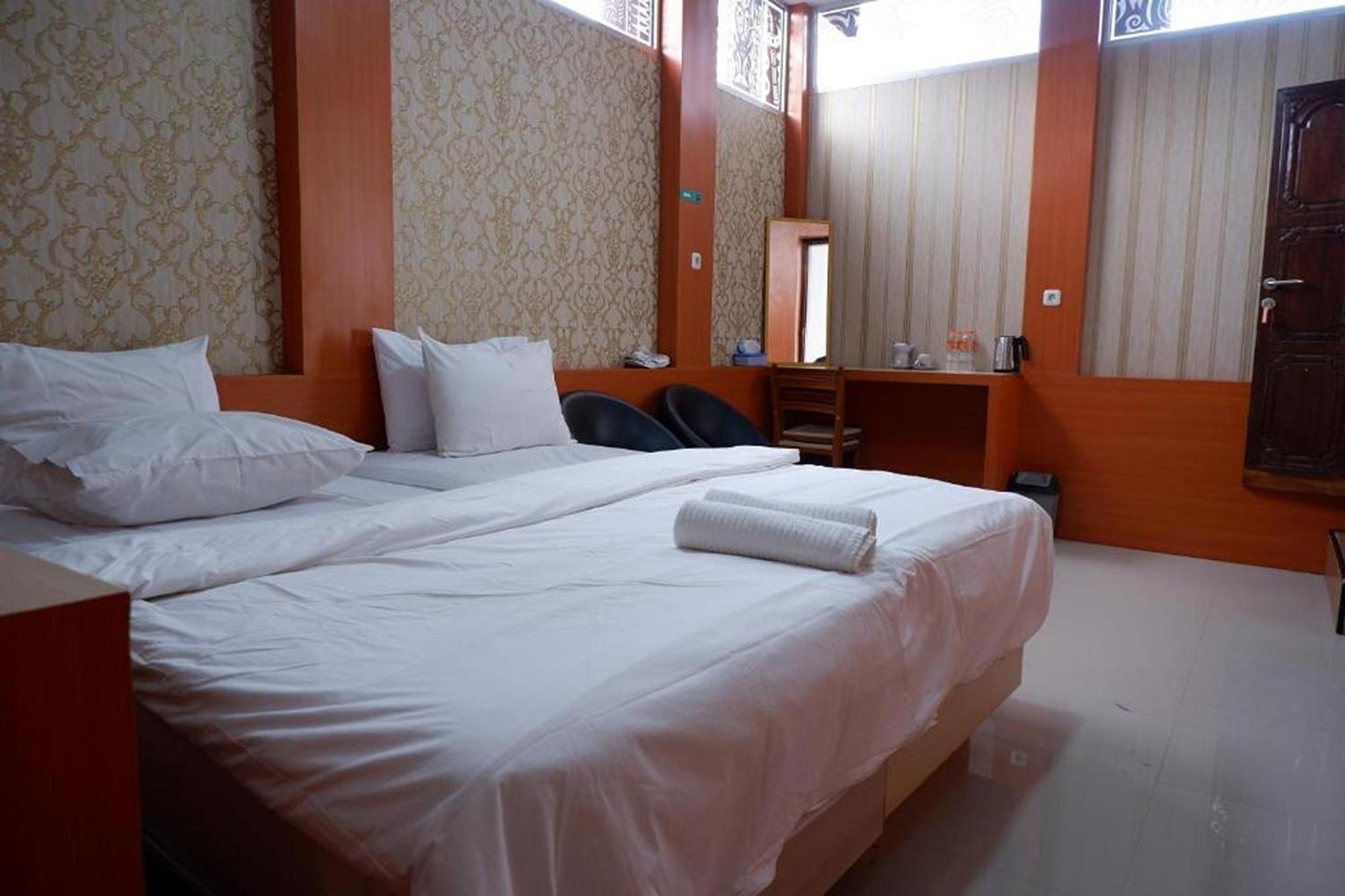 Hotel Manggasa Makale Exterior photo